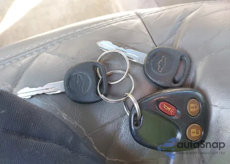 2003 Chevrolet Tahoe C1500 from USA, damaged, VIN 1GNEC13ZX3R266890